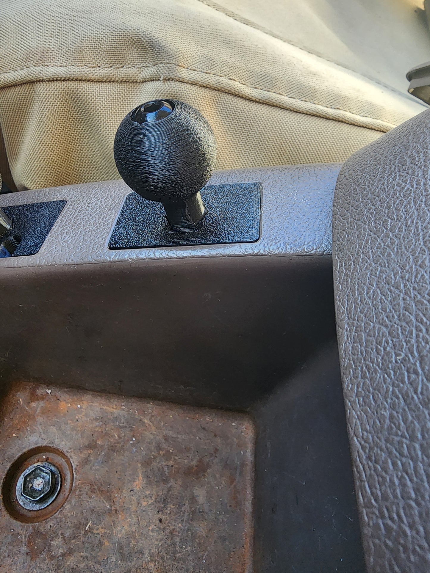 Toyota Land Cruiser Ram Ball Switch Mount for Phones and Accessories