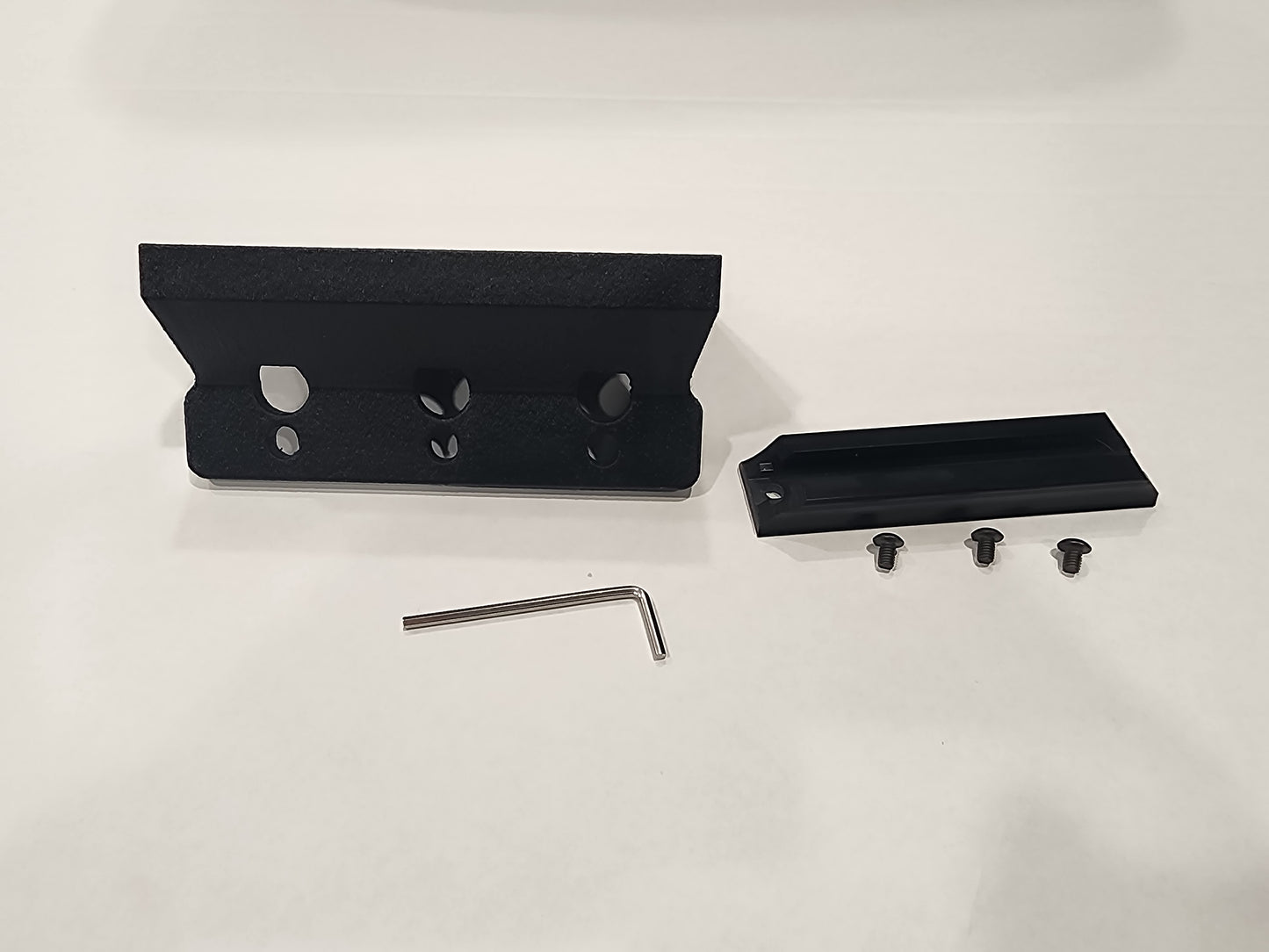 95-97 Land Crusier Dash Accessory Mount Shelf