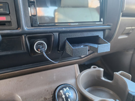 FZJ80 Toyota Landcruiser Wireless Phone Charger Ashtray Mount